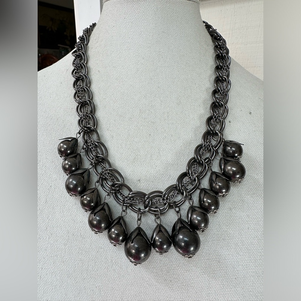 Drippy elegant chainmail vibe steel gray necklace